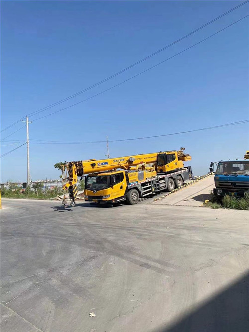 旬阳县吊车作业时，可能会产生哪些额外收费项目？