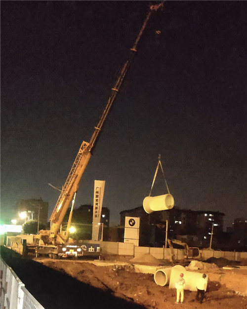 旬阳县“弯臂矫正”—— 吊车的 “形变补偿” 技术